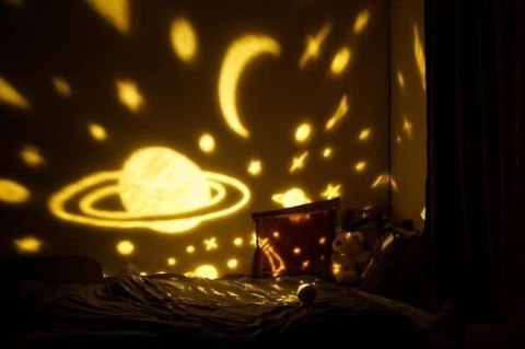 1828 PROJEKTOR ASTRONAUTA GIO-175