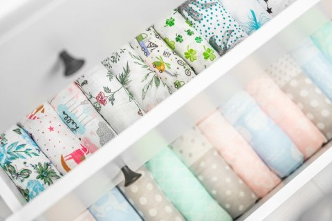 PIELUCHA MUŚLINOWA 70X80 CM PEONIE BIAŁE