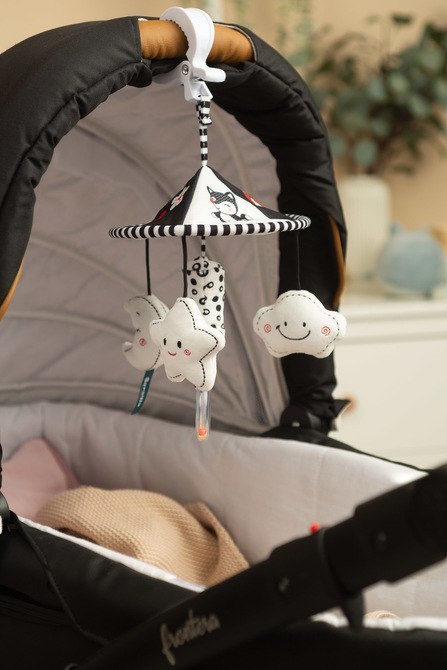 BLACK&WHITE KARUZELA DO WÓZKA GWIAZDKA