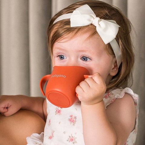 1463/09 KUBEK ERGONOMICZNY TRENINGOWY FLOW BEŻOWY