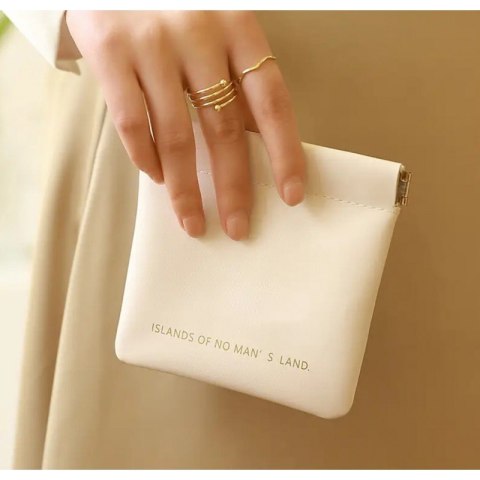 Organizer na wkładki higieniczne, elegancka saszetka do torebki, ekoskóra ORM34K