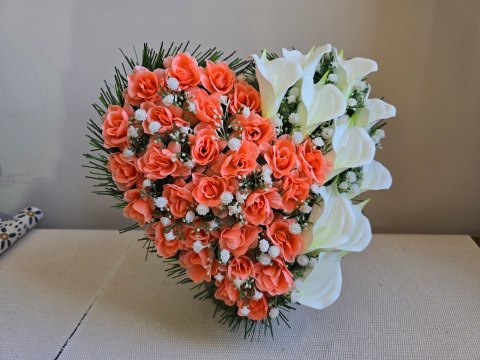 Serce stroik na cmentarz grób sztuczne kwiaty na pomnik