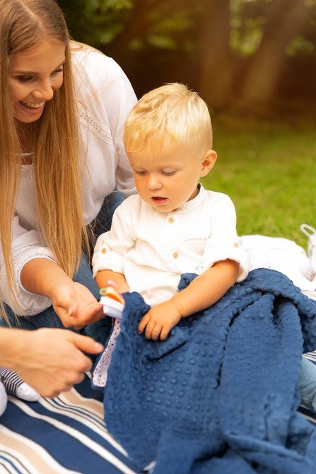 LEKKI KOCYK MINKY 75 x 100 GRAFIT ŁAPACZE SNÓW