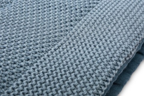 KOMPLET DO ŁÓŻECZKA DZIERGANY Z MUŚLINĄ NIEBIESKI