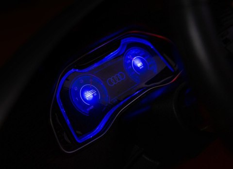 POJAZD AKUMULATOROWY AUDI RS Q8 WHITE