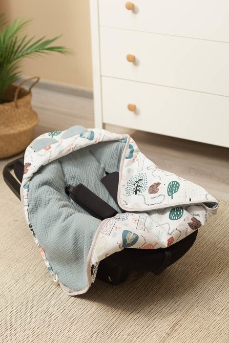 OTULACZ MUŚLINOWY DO FOTELIKA - JEŻE SZMARAGDOWY